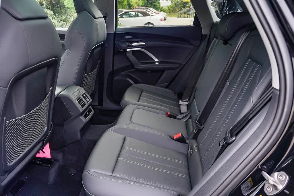 Thumbnail: 2025 Audi Q5 - 21