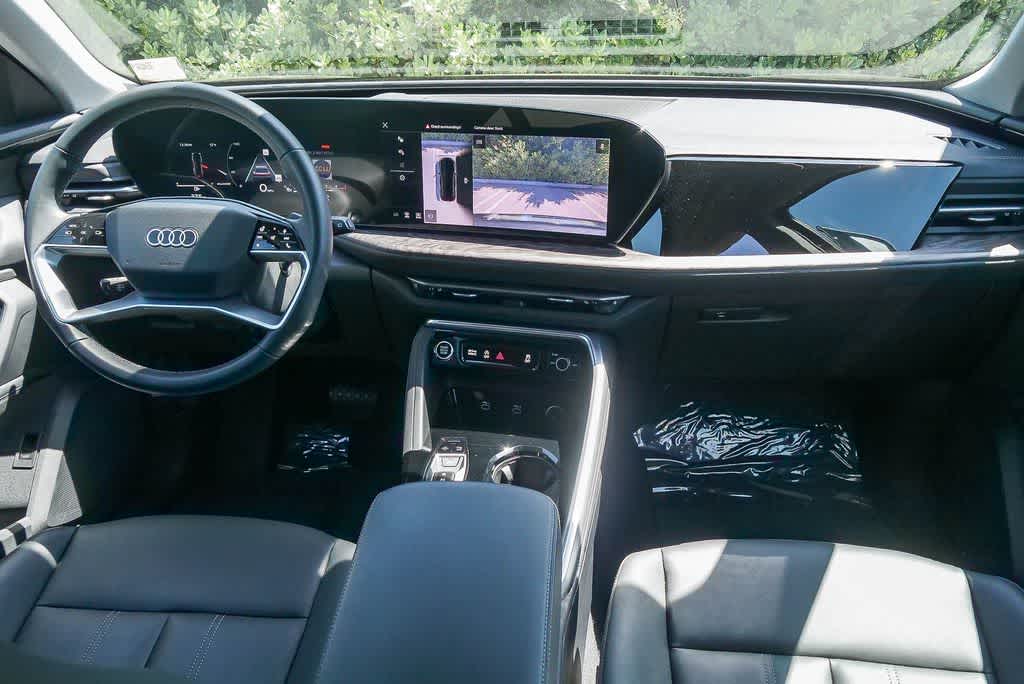 Thumbnail: 2025 Audi Q5 - 10