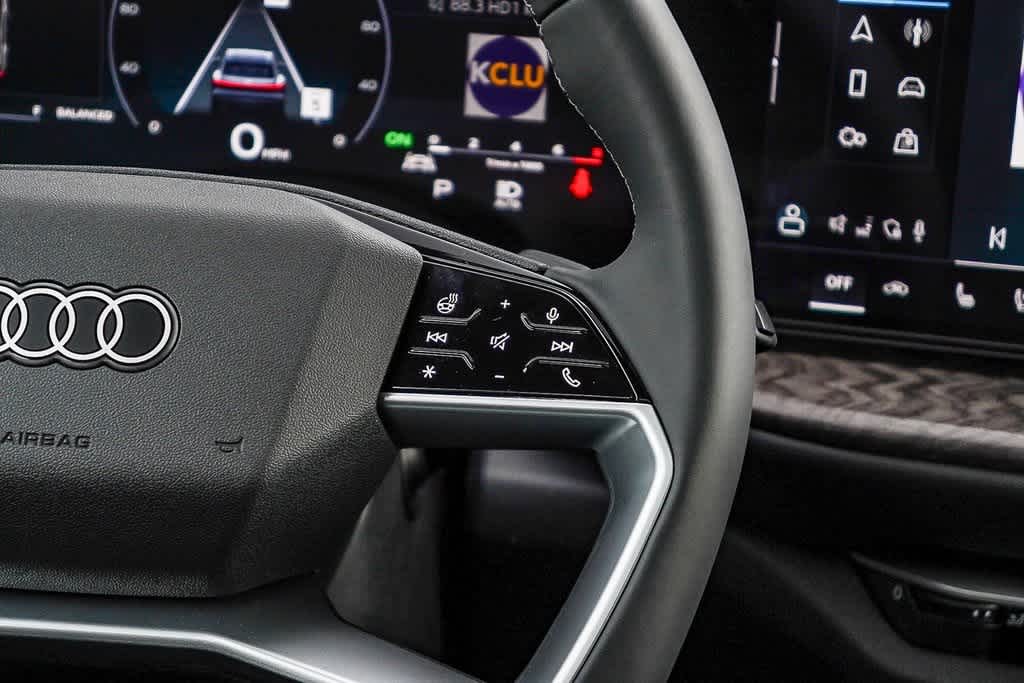 Thumbnail: 2025 Audi Q5 - 17