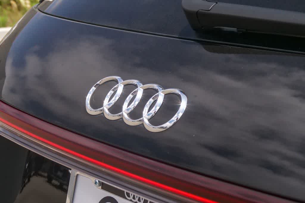 Thumbnail: 2023 Audi Q4 e-tron - 11