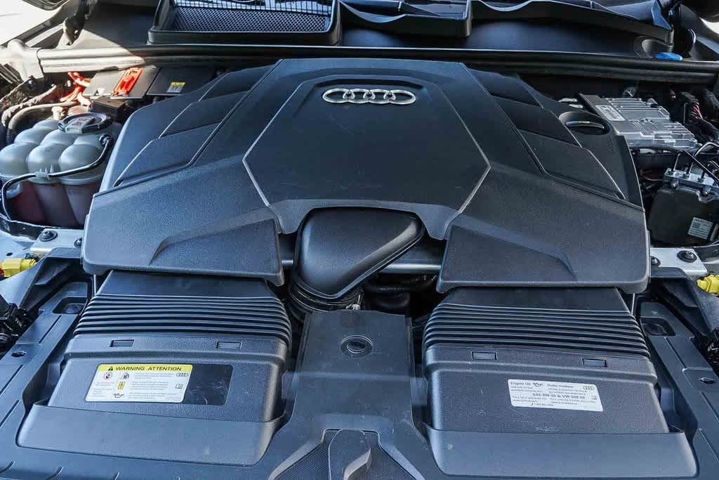 Thumbnail: 2021 Audi Q7 - 30