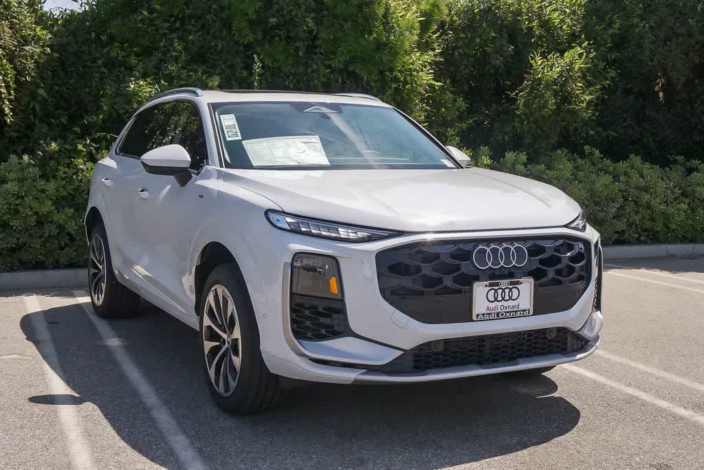 Thumbnail: 2026 Audi Q3 - 3