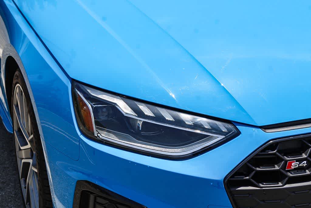Thumbnail: 2022 Audi S4 - 4