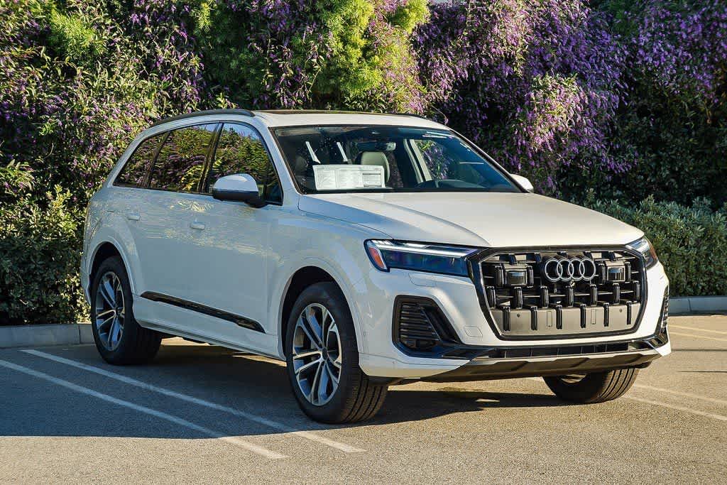 Thumbnail: 2026 Audi Q7 - 3