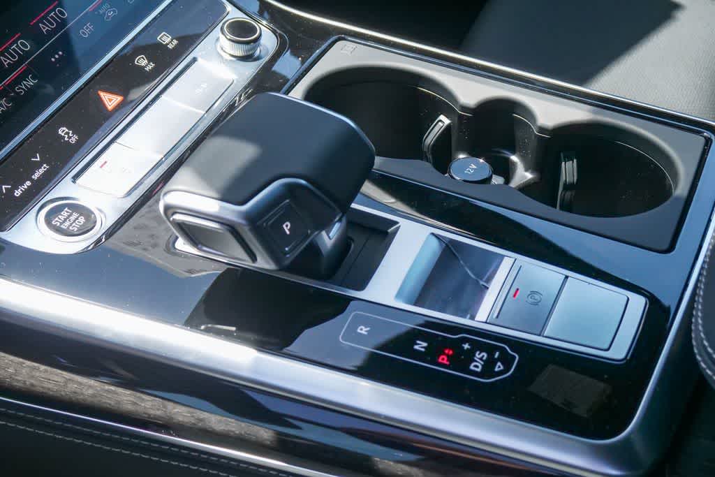 Thumbnail: 2026 Audi Q7 - 19