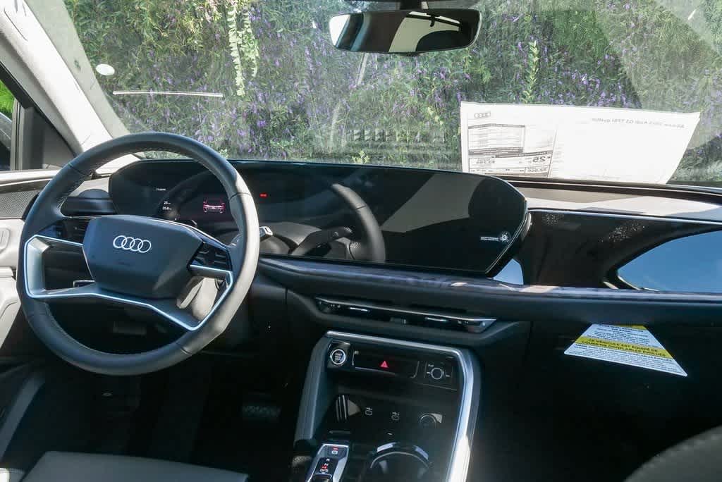 Thumbnail: 2025 Audi Q5 - 12