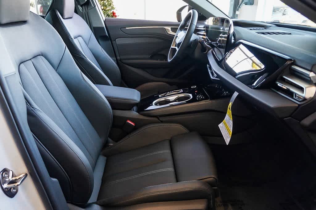 Thumbnail: 2026 Audi A6 - 19