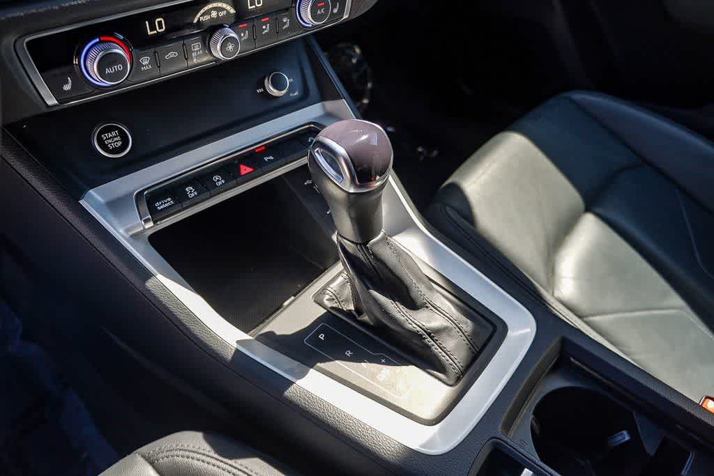 Thumbnail: 2022 Audi Q3 - 22