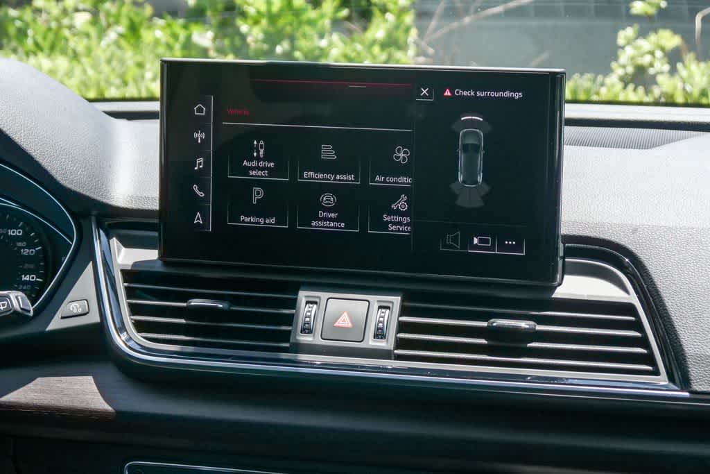 Thumbnail: 2023 Audi Q5 - 13