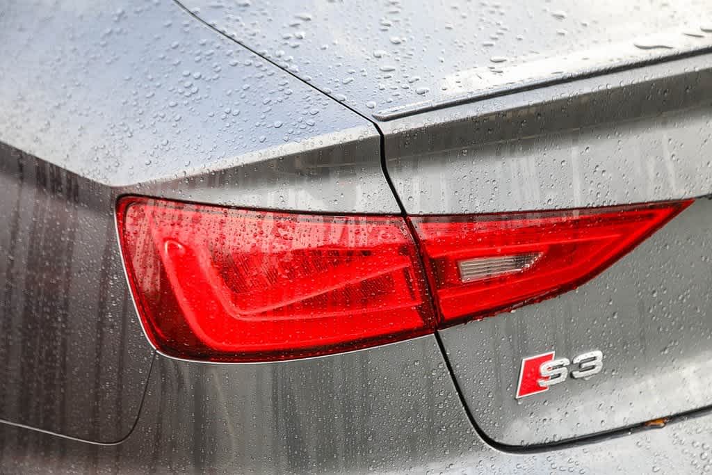 Thumbnail: 2016 Audi S3 - 10