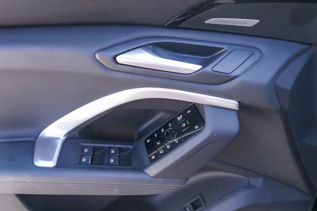 Thumbnail: 2025 Audi Q5 - 20