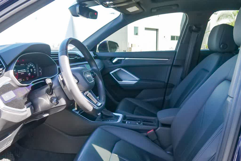 Thumbnail: 2022 Audi Q3 - 17