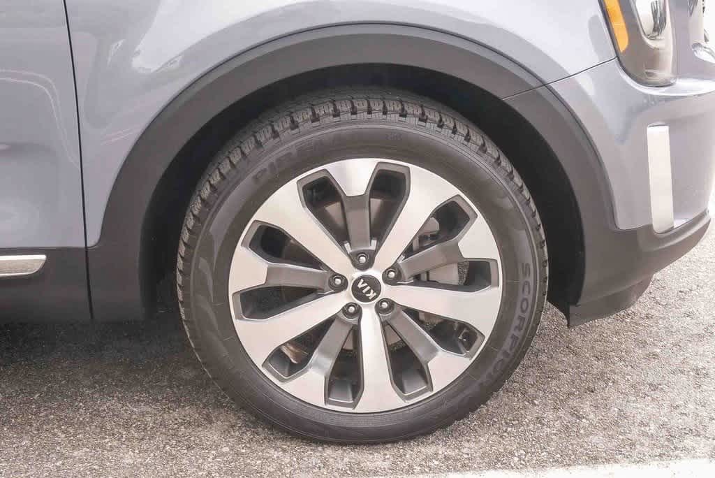 Thumbnail: 2021 Kia Telluride - 4