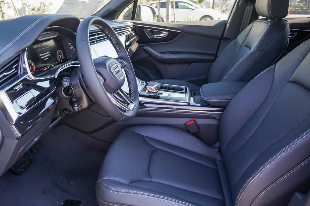Thumbnail: 2026 Audi Q7 - 20