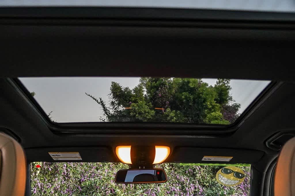 Thumbnail: 2011 Mercedes-Benz GLK - 18