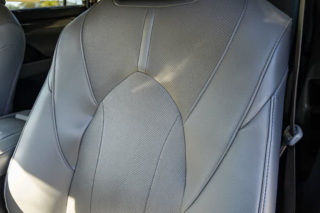 Thumbnail: 2022 Toyota Highlander - 28