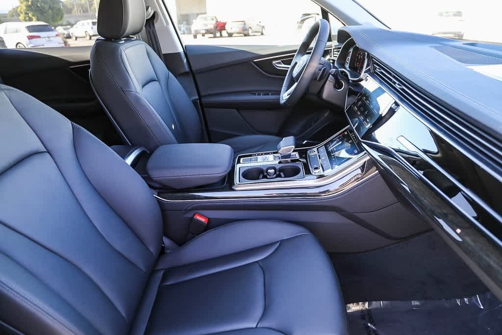 Thumbnail: 2024 Audi Q7 - 15