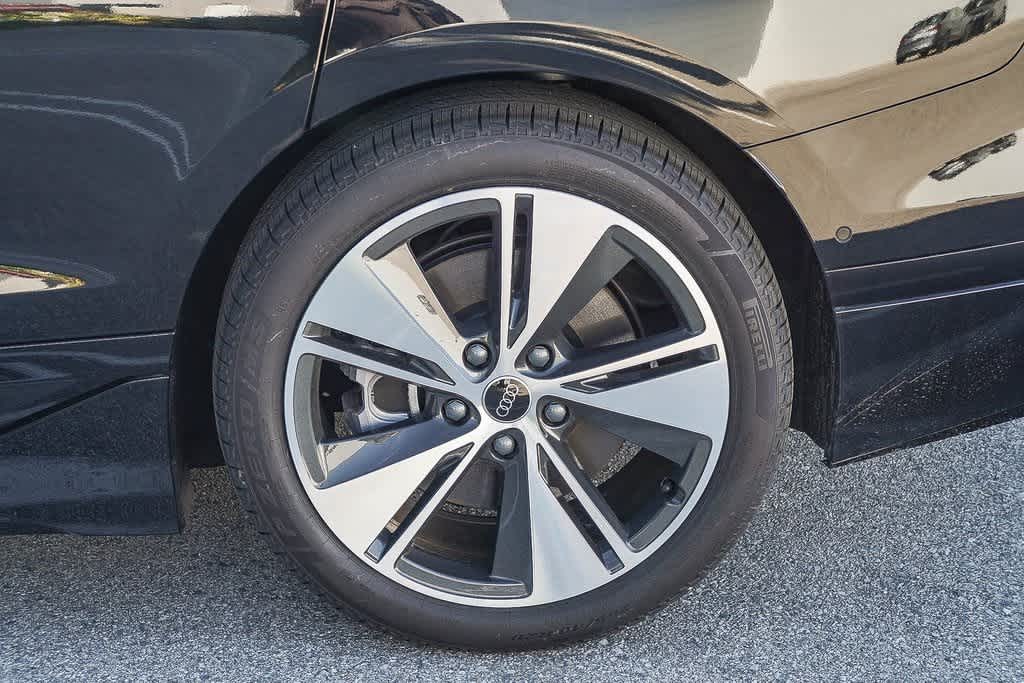 Thumbnail: 2025 Audi e-tron S - 11