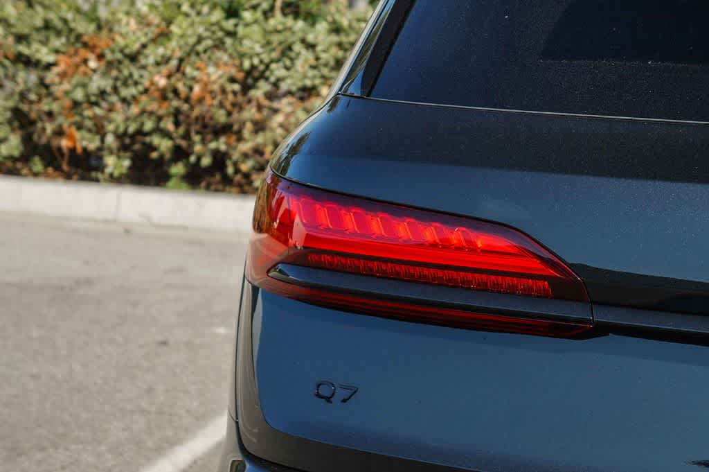 Thumbnail: 2026 Audi Q7 - 7