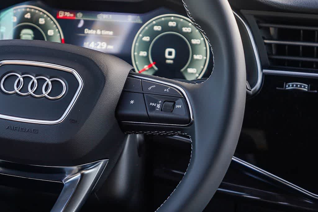 Thumbnail: 2026 Audi Q8 - 15
