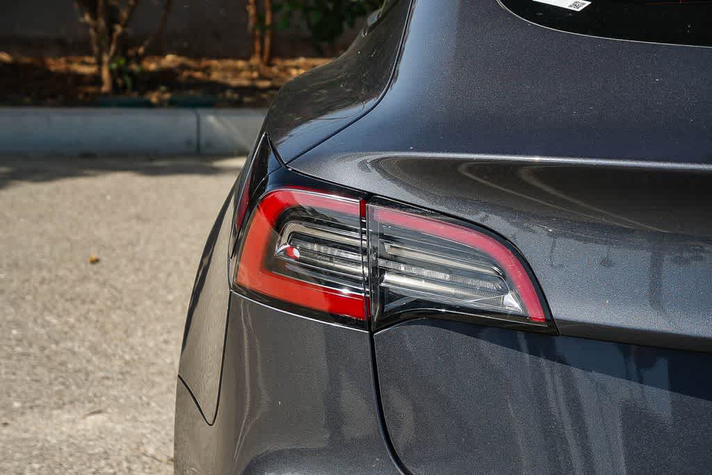 Thumbnail: 2023 Tesla Model 3 - 7