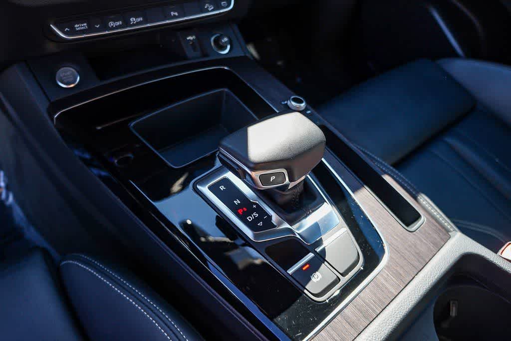 Thumbnail: 2023 Audi Q5 - 22