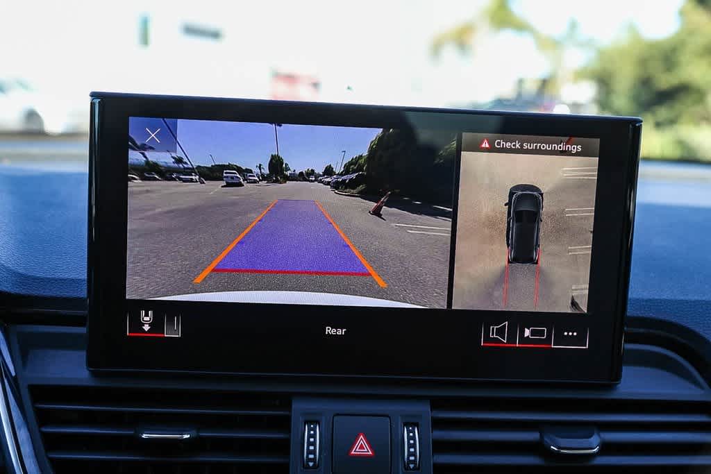 Thumbnail: 2023 Audi Q5 - 21