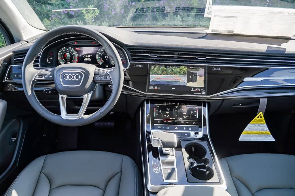 Thumbnail: 2026 Audi Q7 - 12