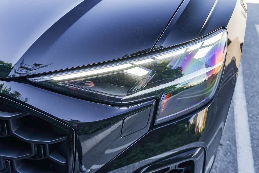 Thumbnail: 2026 Audi Q8 - 8