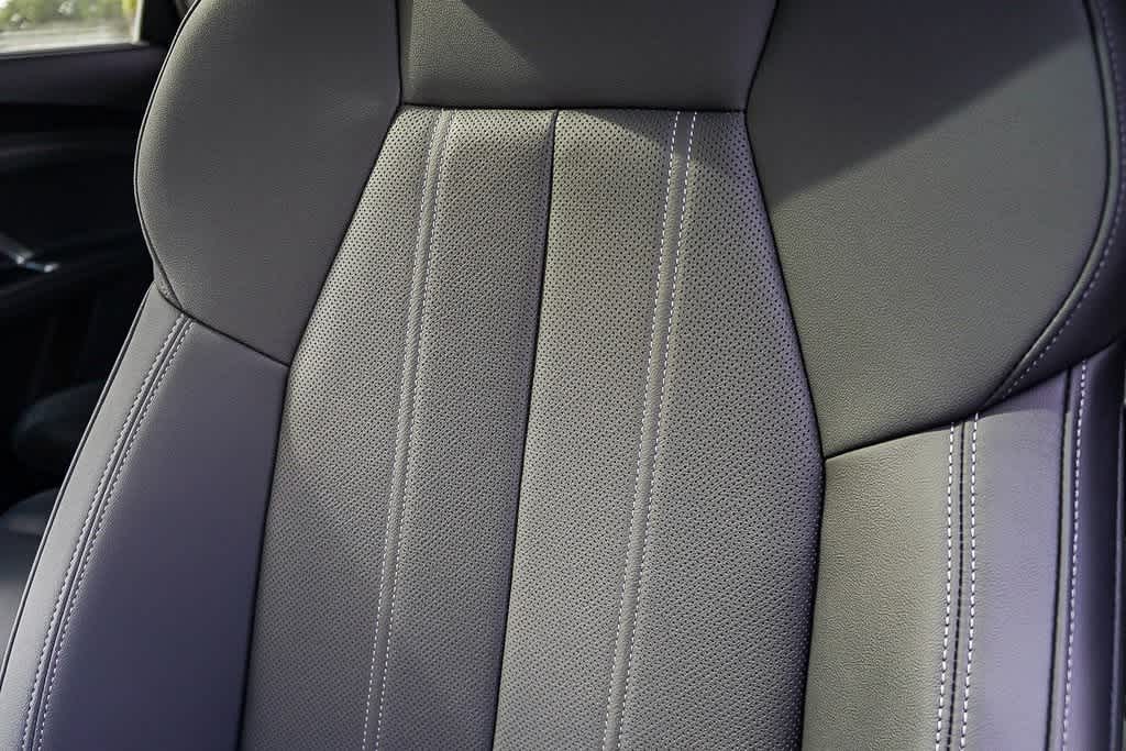 Thumbnail: 2025 Audi Q5 - 28