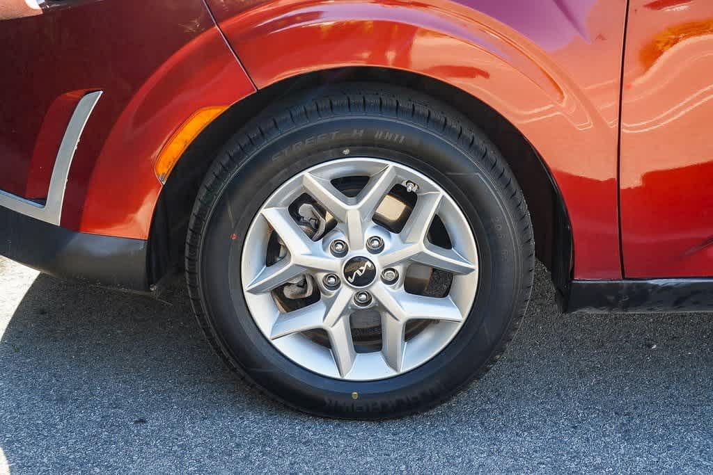 Thumbnail: 2023 Kia Soul - 8