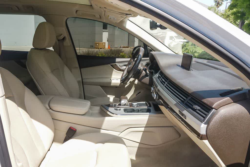 Thumbnail: 2019 Audi Q7 - 15
