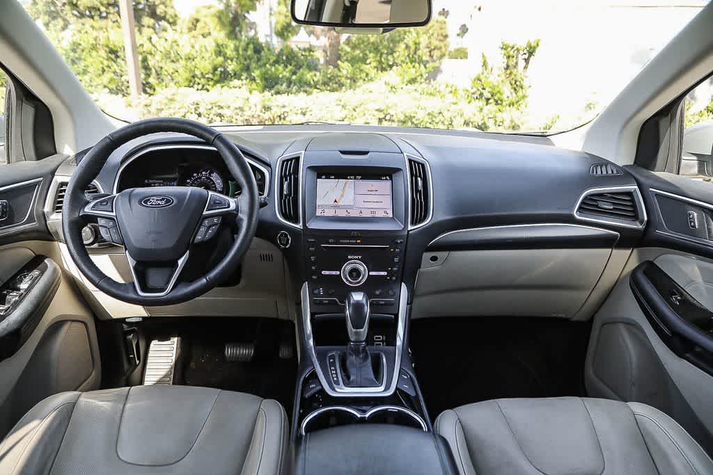 Thumbnail: 2018 Ford Edge - 10