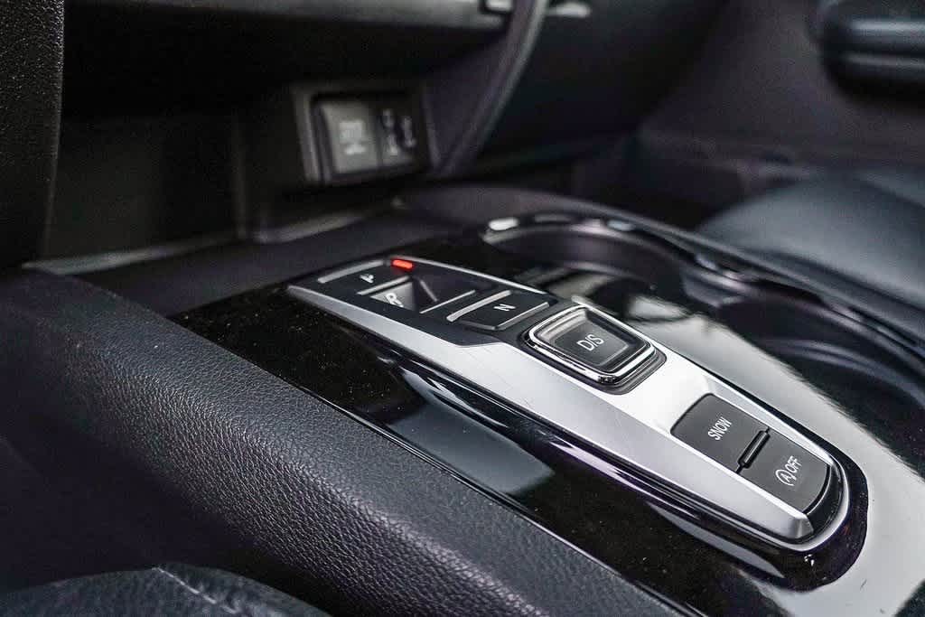 Thumbnail: 2017 Honda Pilot - 25