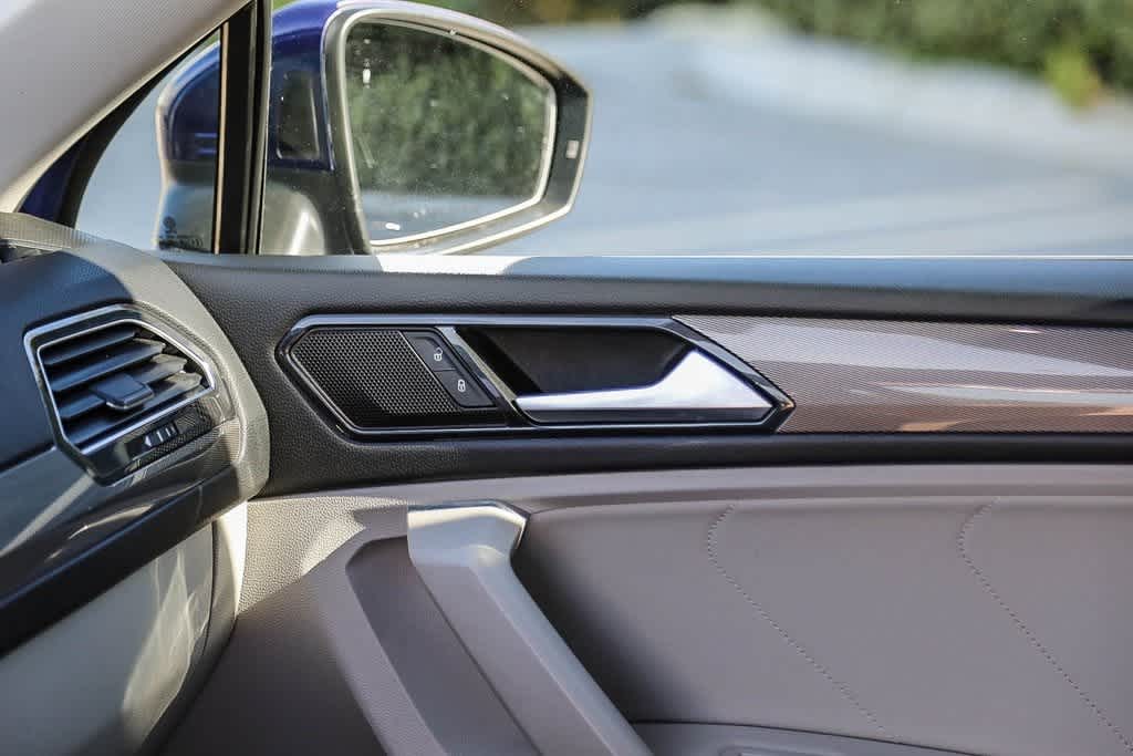 Thumbnail: 2022 Volkswagen Tiguan - 20