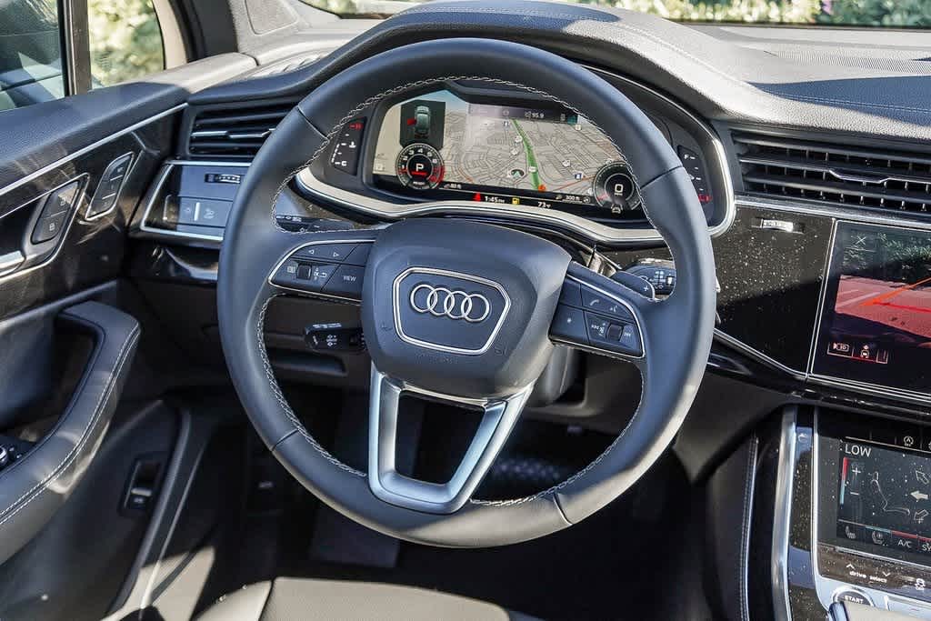 Thumbnail: 2026 Audi Q7 - 15