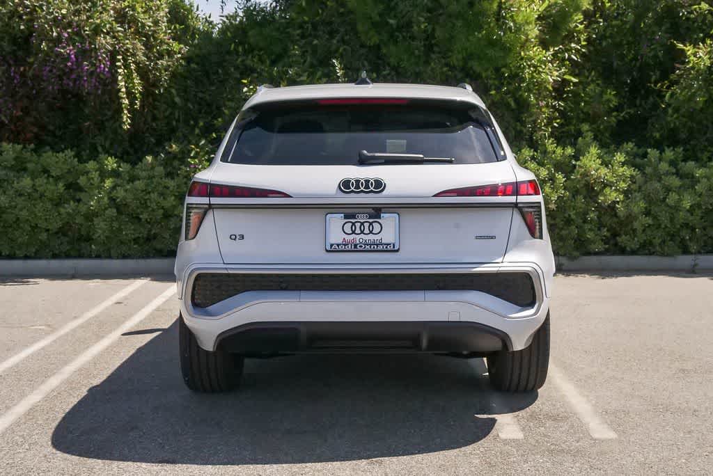 Thumbnail: 2026 Audi Q3 - 9