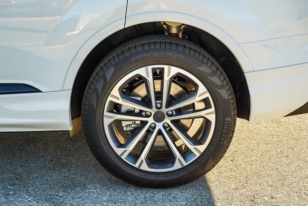 Thumbnail: 2026 Audi Q7 - 11