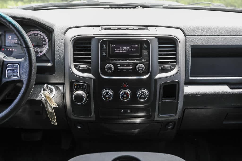 Thumbnail: 2019 RAM 1500 Classic - 12