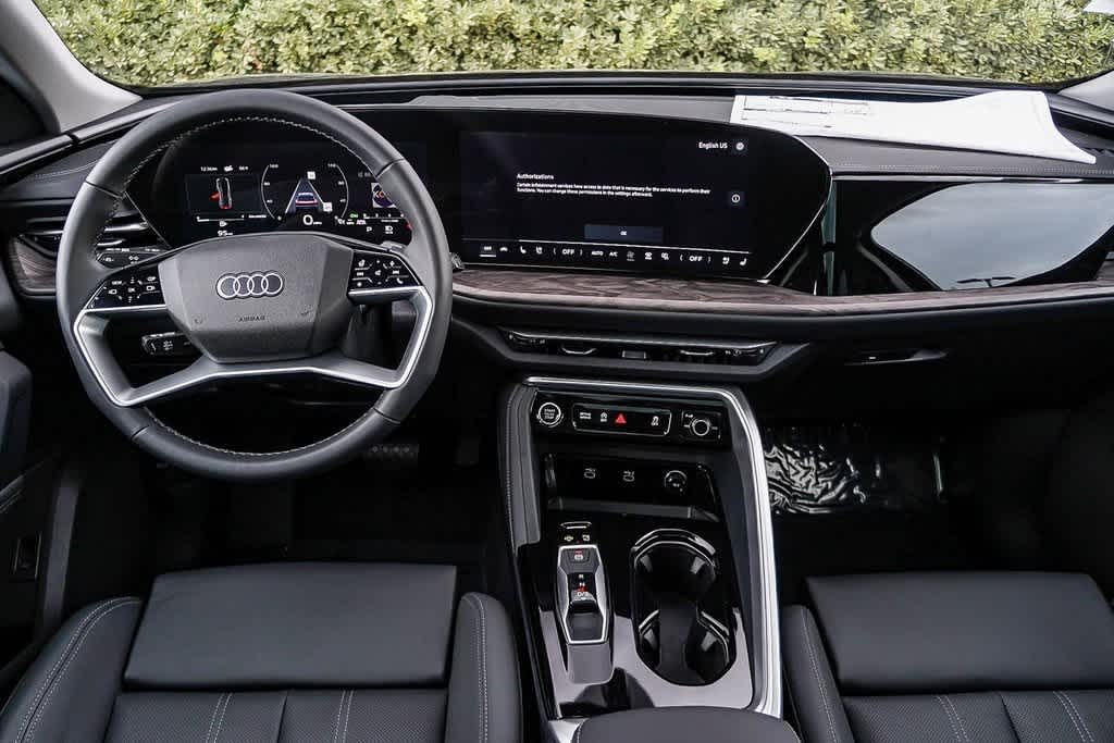 Thumbnail: 2025 Audi Q5 - 12