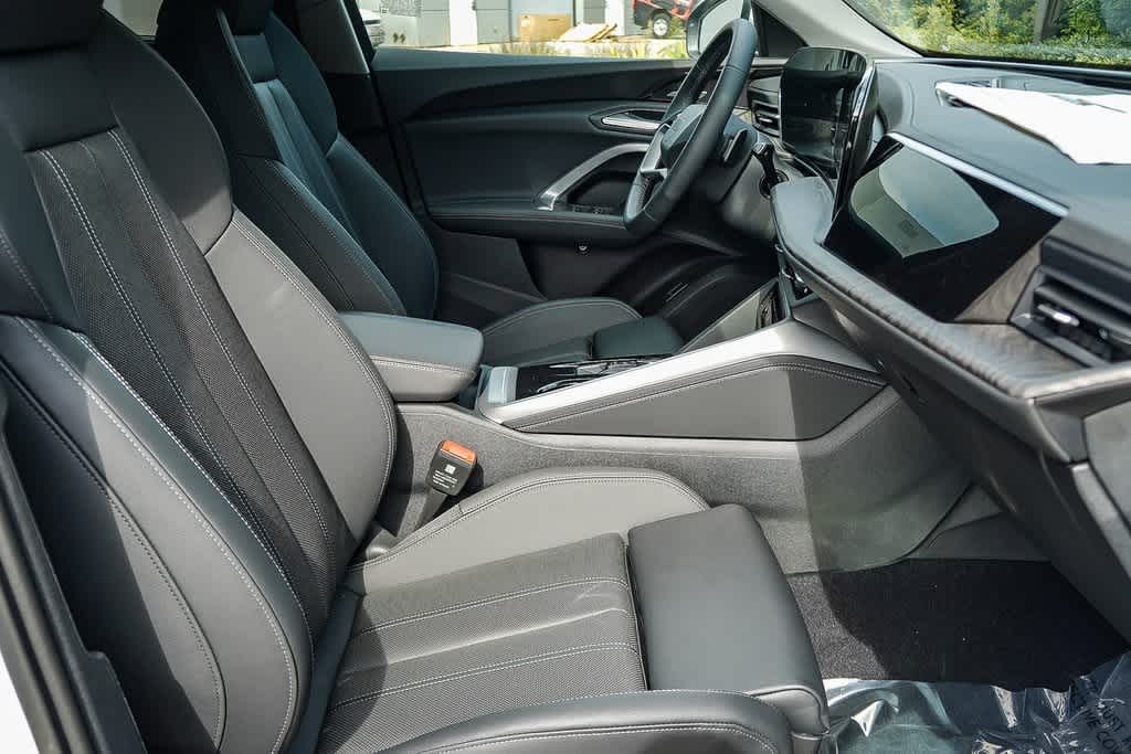 Thumbnail: 2025 Audi Q5 - 16