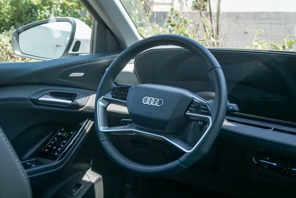 Thumbnail: 2025 Audi Q6 e-tron - 14