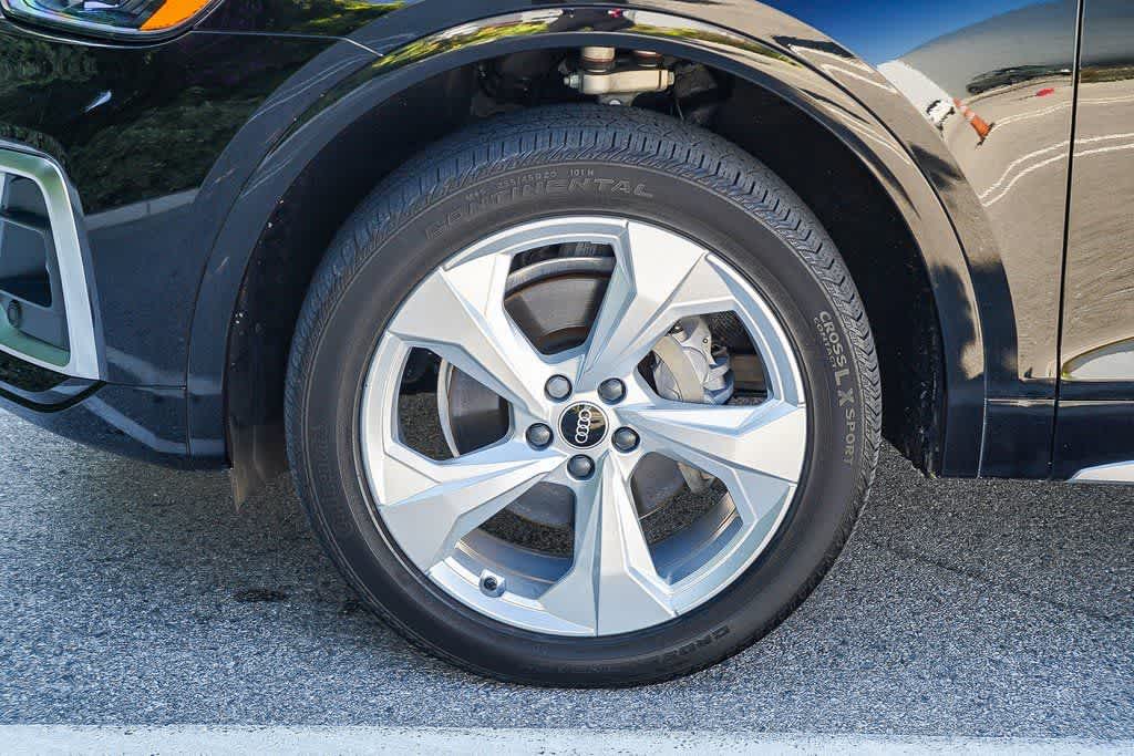 Thumbnail: 2023 Audi Q5 - 10