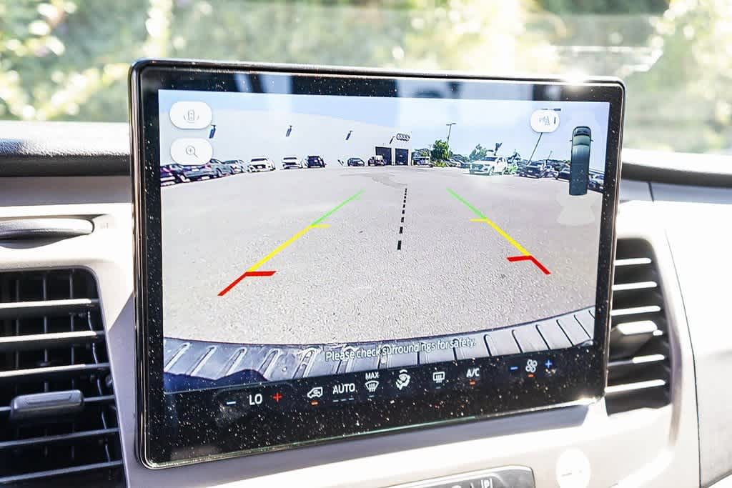 Thumbnail: 2022 Ford Transit Series - 21