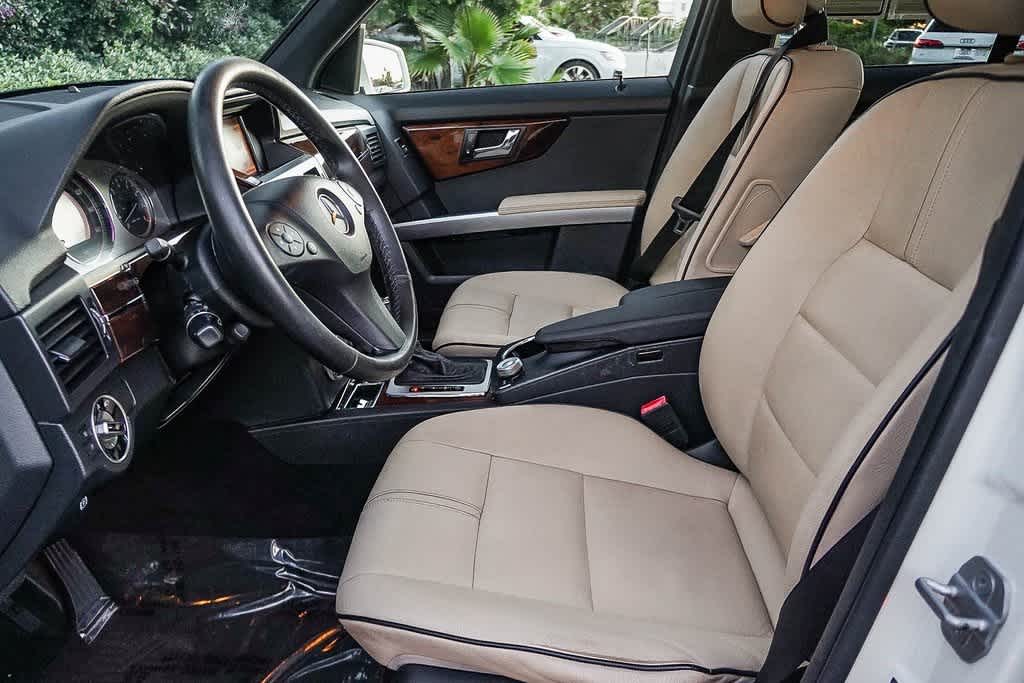 Thumbnail: 2011 Mercedes-Benz GLK - 20