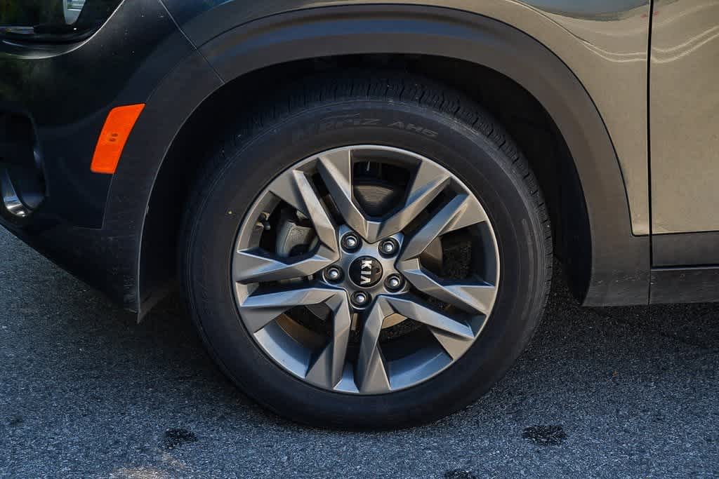 Thumbnail: 2021 Kia Seltos - 10