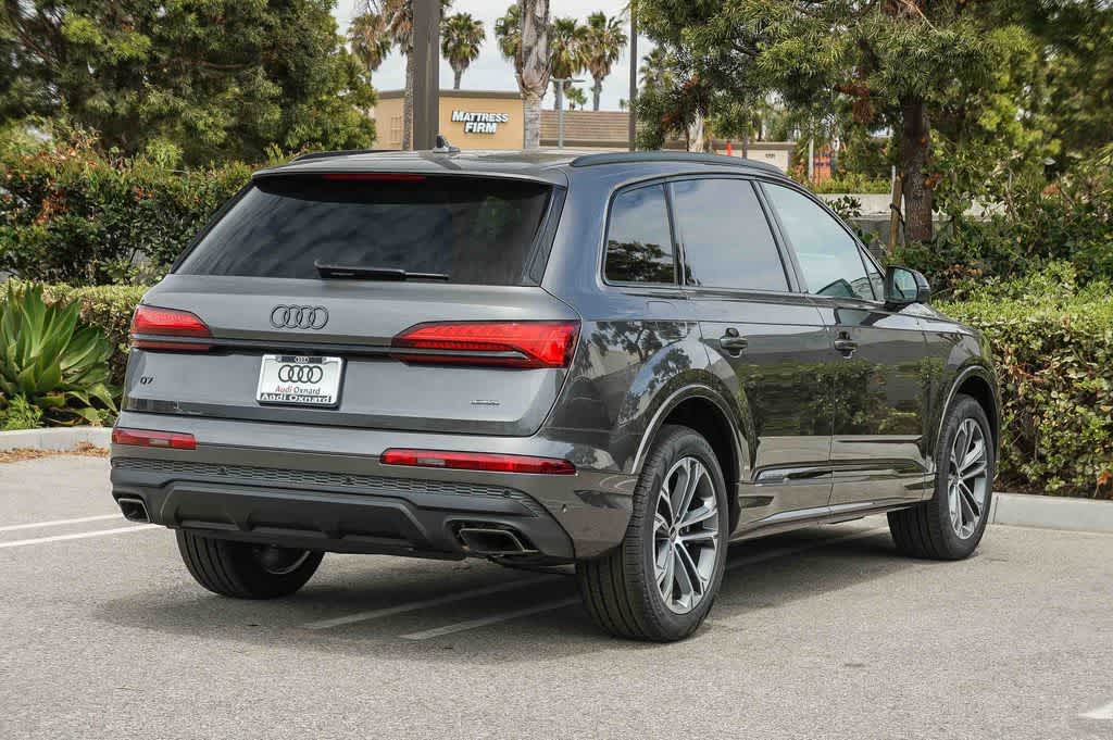 Thumbnail: 2026 Audi Q7 - 4