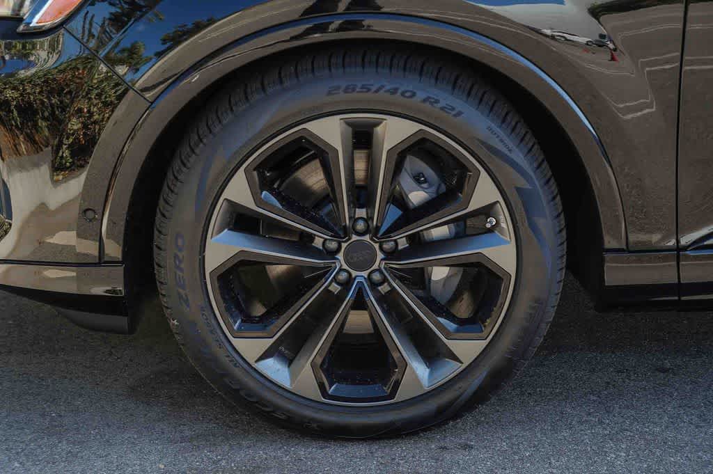 Thumbnail: 2026 Audi Q7 - 10