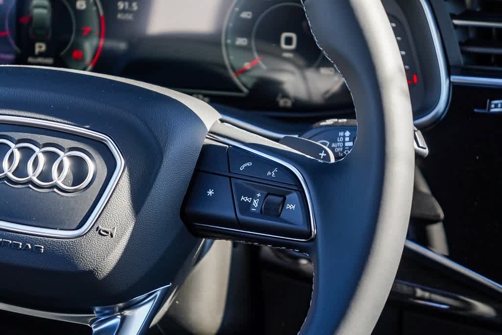 Thumbnail: 2026 Audi Q7 - 17