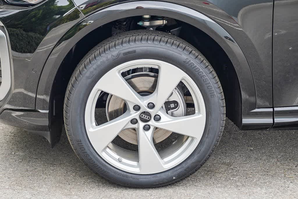 Thumbnail: 2025 Audi Q5 - 10